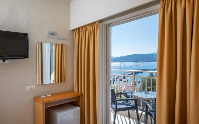 Kitro Beach Hοtel