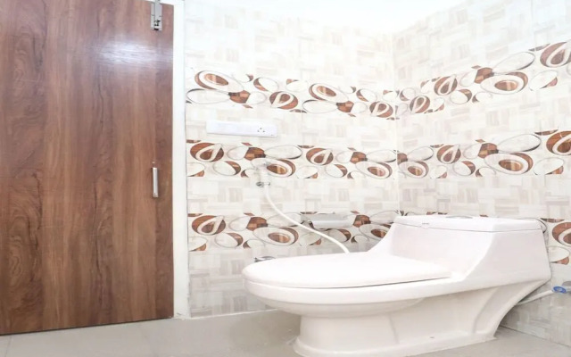 Hotel Fb By OYO Rooms