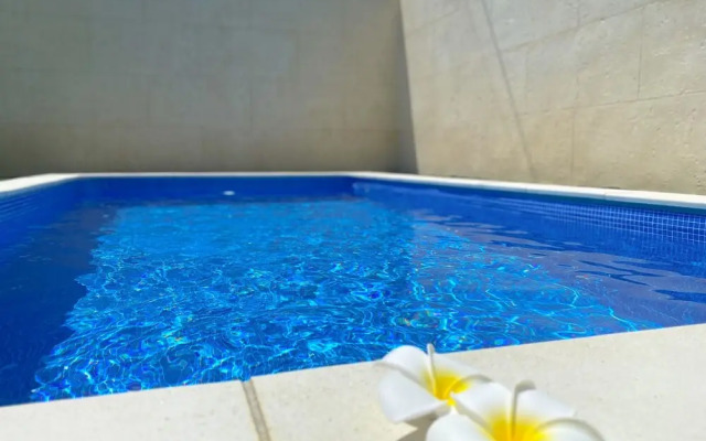 Grandioso Okinawa Pool Villa Onna 4