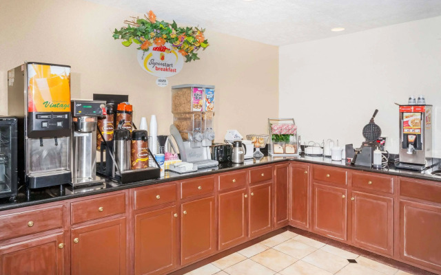 Quality Inn Mishawaka - South Bend
