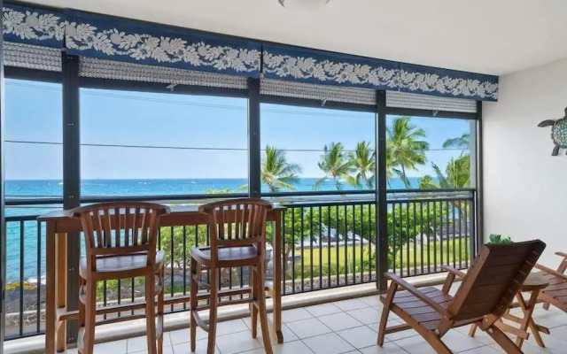 Kona Alii Oceanview Pool Shops & Restaurants