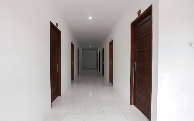 OYO 92626 Good Sleep 4 Inn Dcos Syariah