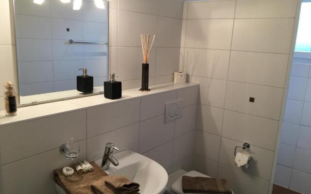 Montaney Guests House