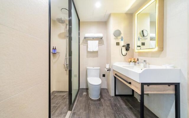 Hanting Premium Aquatic Road Metro Station Shop