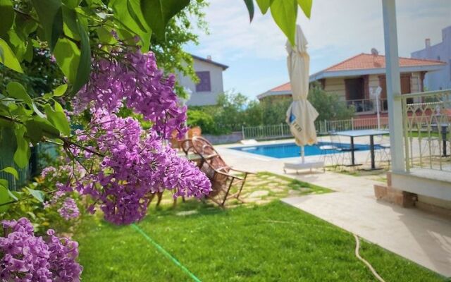 Cunda Kordon Otel