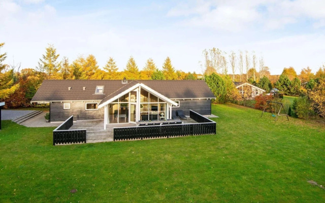10 Person Holiday Home in Glesborg