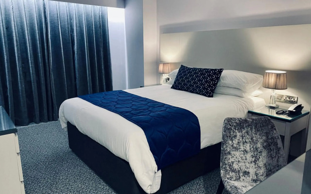 Dean Park Hotel