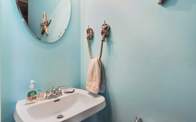 Bayview Landing #1 Sleeps 10