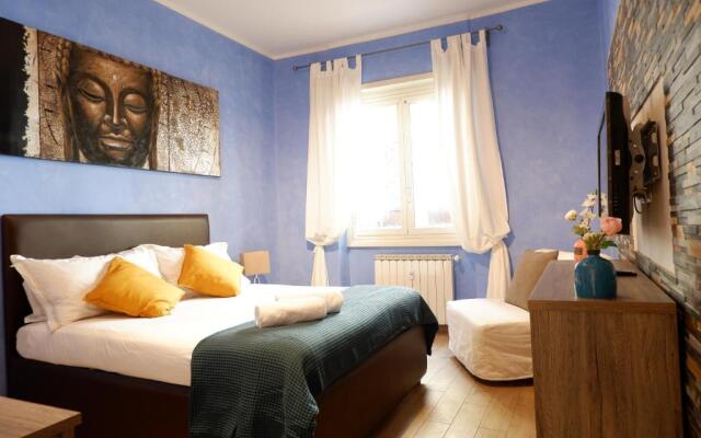 The Blue Strawberry House in San Giovanni Roma
