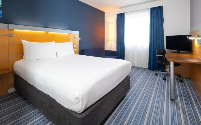Holiday Inn Express Stevenage by IHG