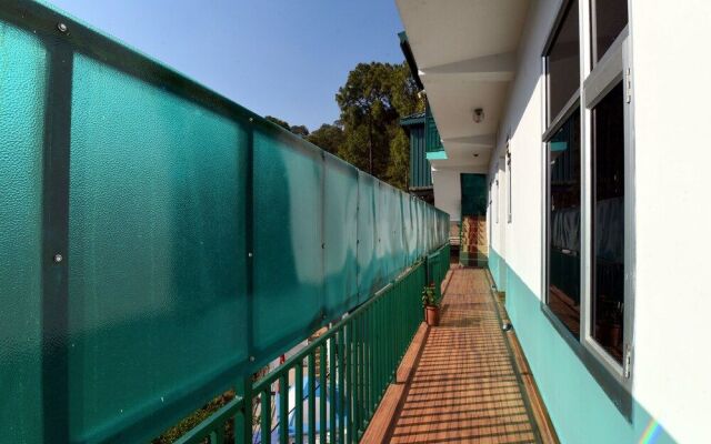 OYO 12826 Hotel Himgiri