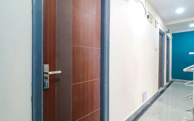 FabHotel Broholic Suites I