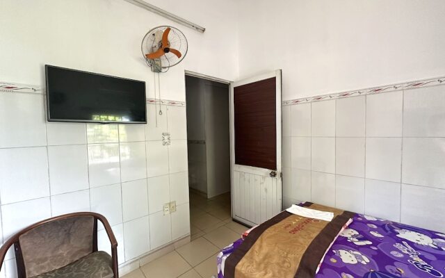 SPOT ON 1188 Motel Hoa Cam