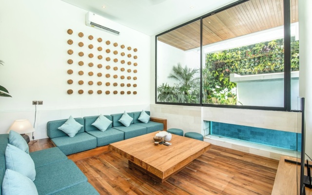Luxe 5BR Villa, 200m to Brawah Beach Retreat – Guest Rooms – Tibubeneng