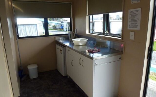 Golden Grove Holiday Park