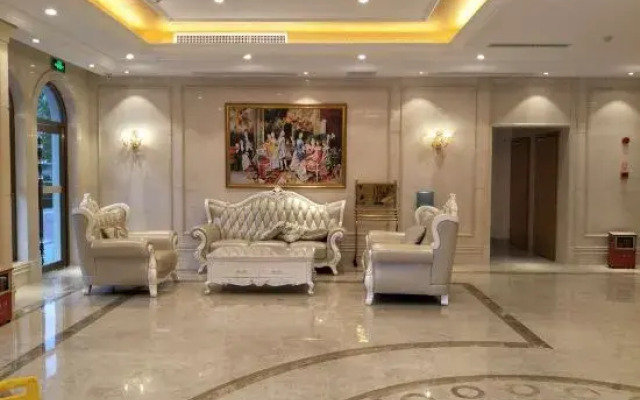 Vienna Hotel (Zhaoqing Qixingyan Dongmen)