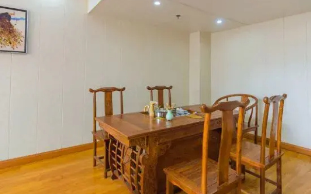 Aful Hotel Chain (Fuyang Jianai Branch)