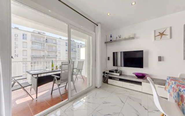 Apartment With Barbecque