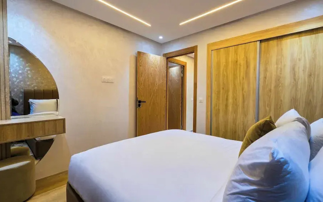 Luxury Living - Near to football stadium