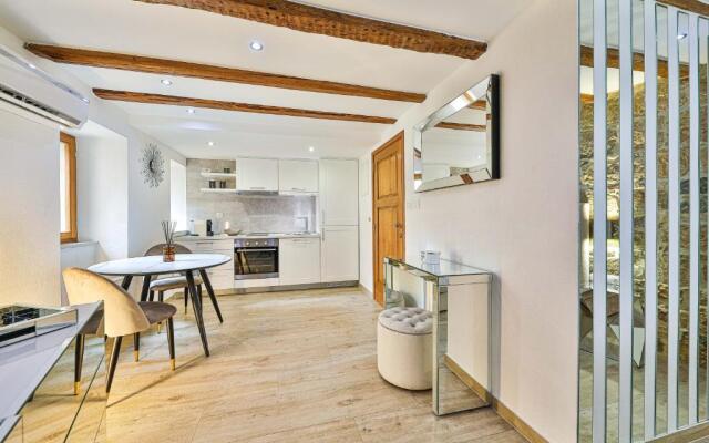 Old Town Pearl Apartment