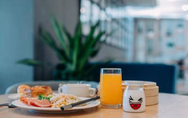 Kyriad Marvelous Hotel Shanghai Jiading Baolong Plaza Branch
