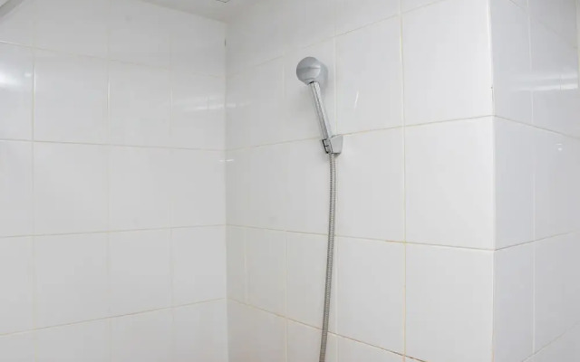 Strategic And Cozy Stay 2Br At Green Pramuka City Apartment