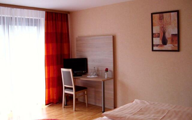 Hotel Road House