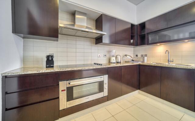 Tiara Ruby - 606- PJ