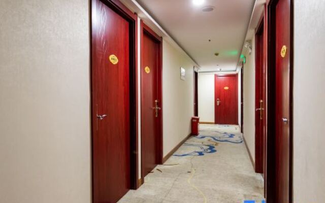 OYO Mushi Hotel (Zhenjiang Babai Ban Suning Square)