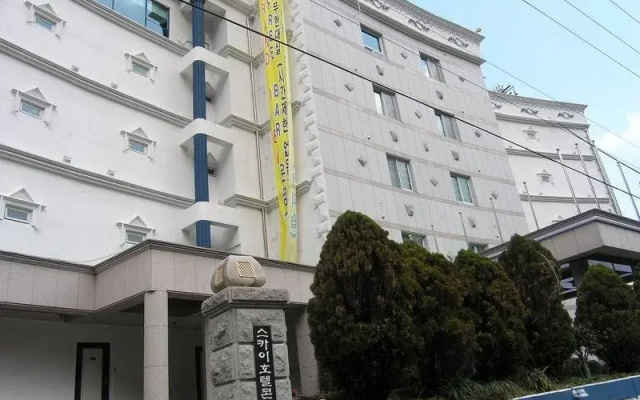 Sky Hotel Condo