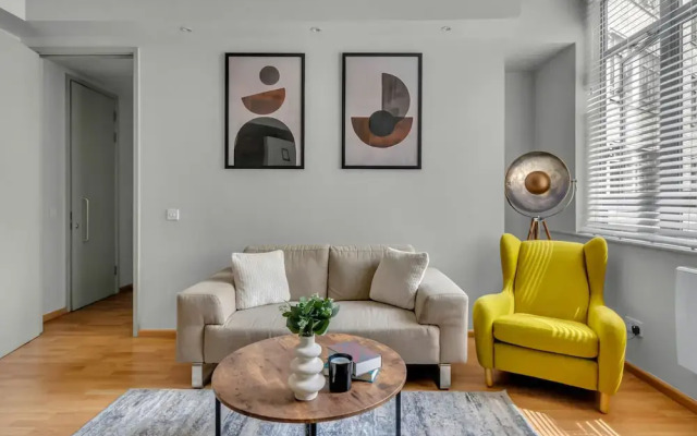 One bedroom apartment City Road