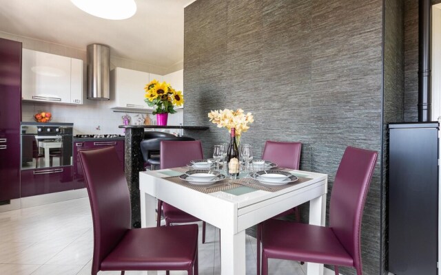 Stunning Apartment in Cagliari With 2 Bedrooms and Wifi