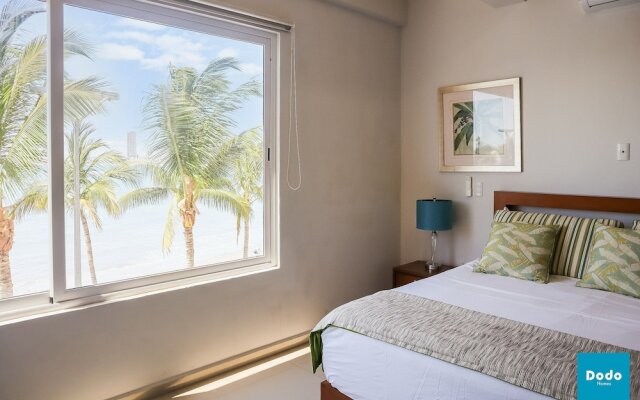 Condo con vista al mar en Torre 2501