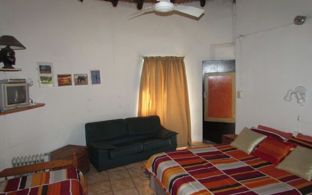 Amanzimlotzi Riverside Bush Camp