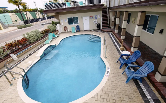 Caribbean Resort Suites