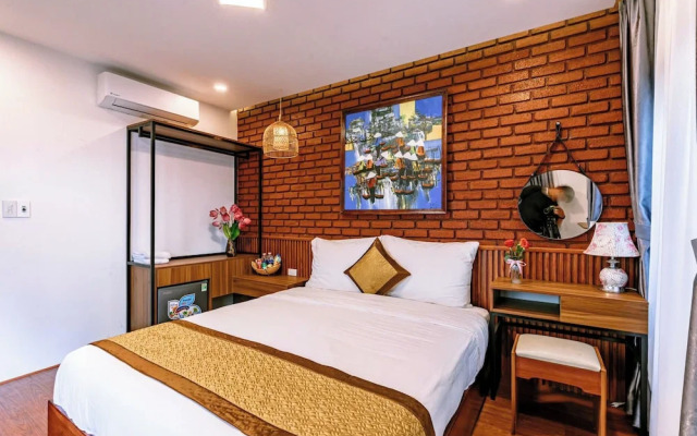 Nana House Homestay