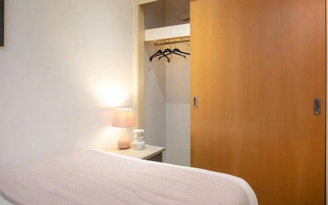 Spacious 2 Bed Parking Close To Centre