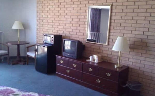 Rio Grande Plaza Hotel