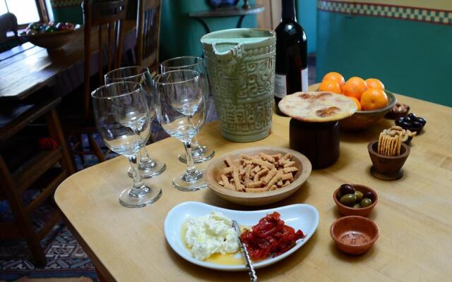 Casa Gallina - An Artisan Inn