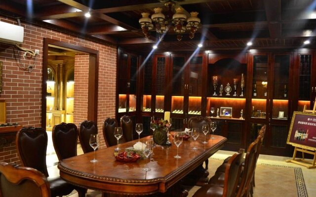 Junding Huayue Hotel