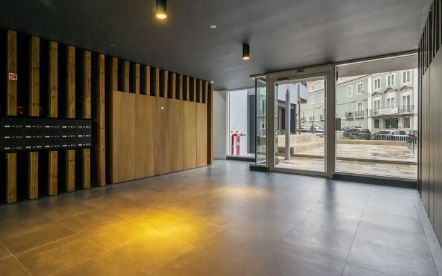 Urban Oasis: Modern Living With Parking & Ac
