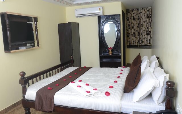 Hotel Grande Residency