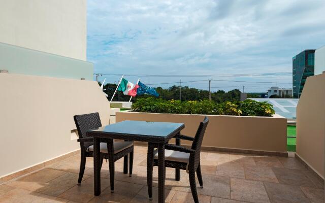 Four Points by Sheraton Cancun Centro