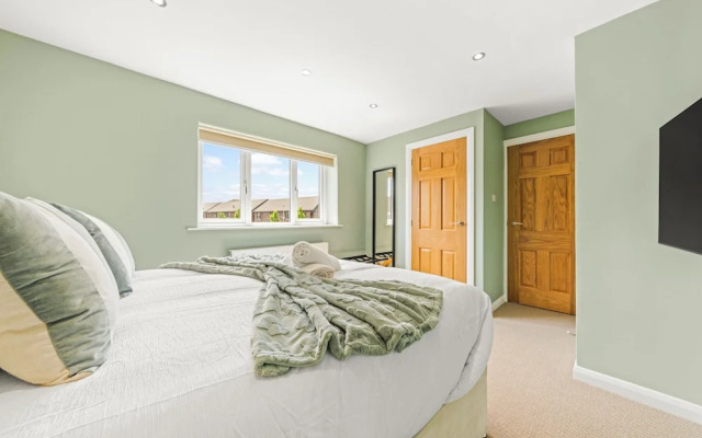 Modern 3Bed Home Next To Glasgow Airport