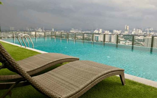Charming Suite @ Petaling Jaya & Sunway 100Mbps