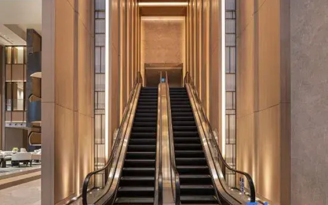 New World Jinzhou Hotel