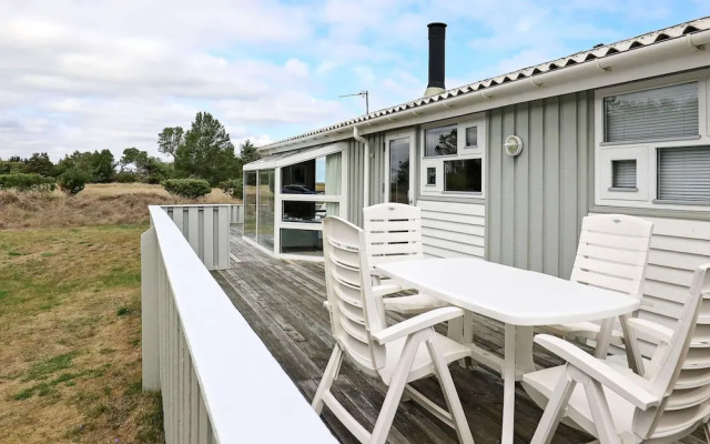 6 Person Holiday Home in Jerup