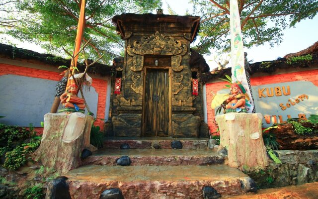 OYO 1115 Villa And Resto Kubu Selem Etnik Bali