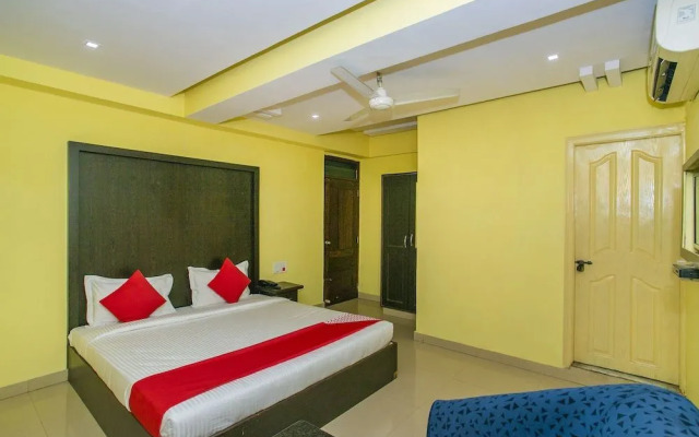 OYO 25121 Bns Lodge