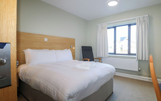 Marine Court Suite